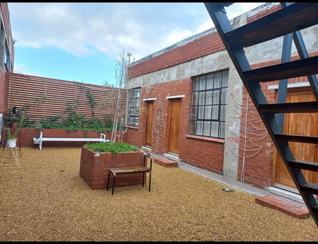 40M² OFFICE TO LET IN SALT RIVER